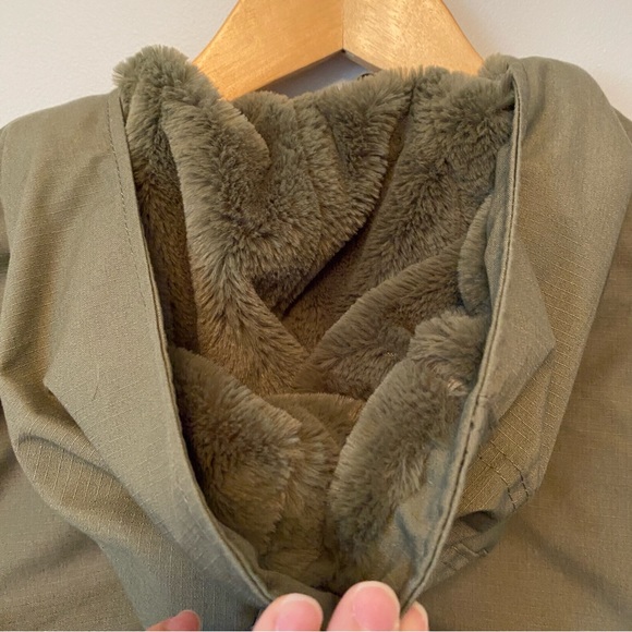 H&M Winter Coat - Picture 9 of 15